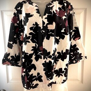 Liz Claiborne linen floral print top